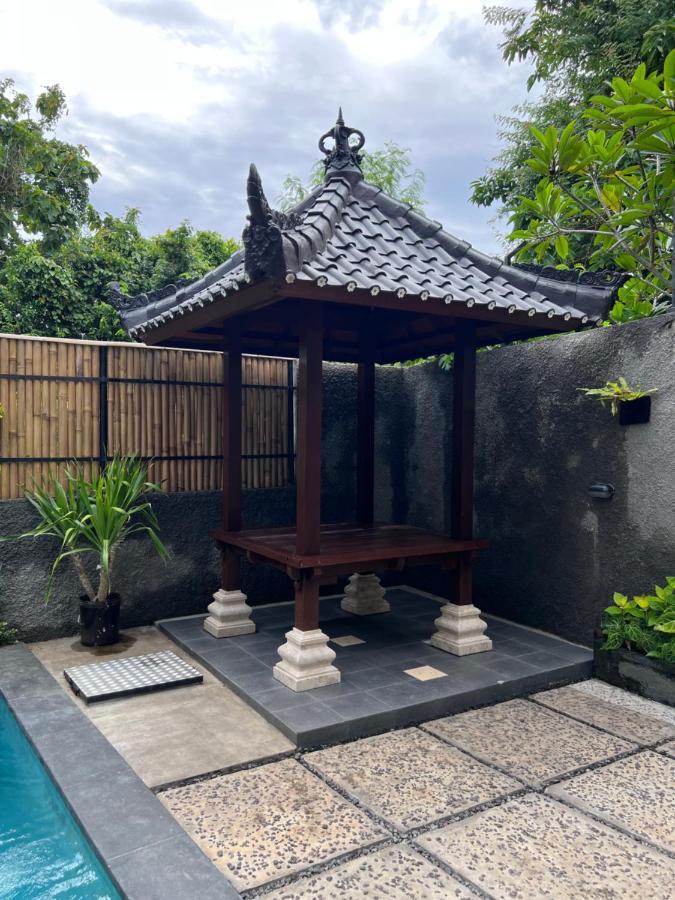 Green Hill Inn Jimbaran  Bagian luar foto